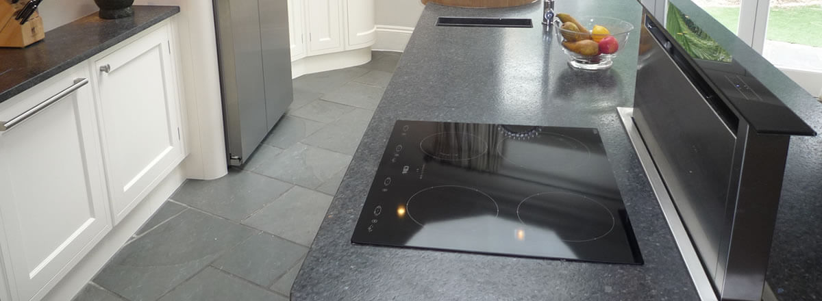 expert hob and extractor cleaning in Edinburgh