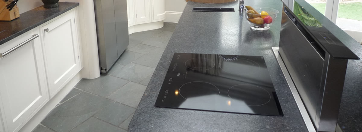 expert hob and extractor cleaning in Penicuik